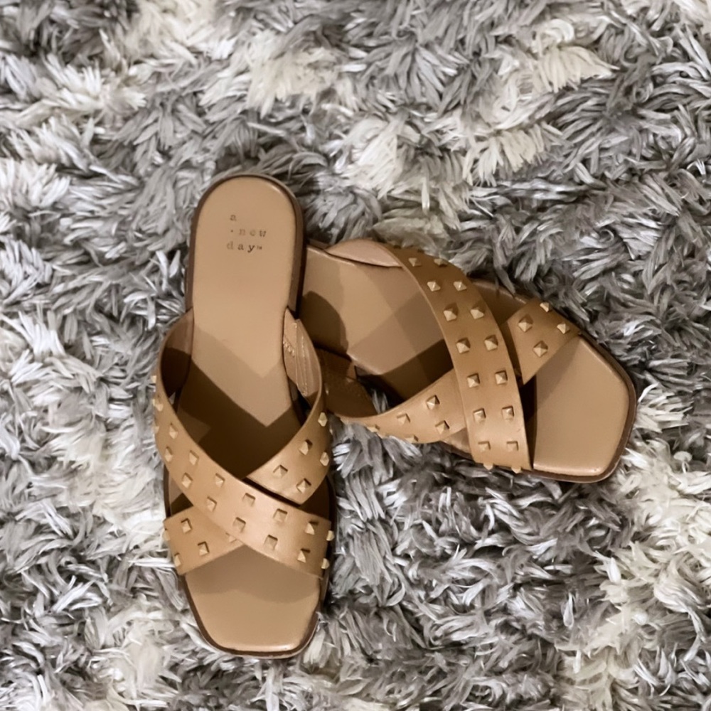Dressy sandals